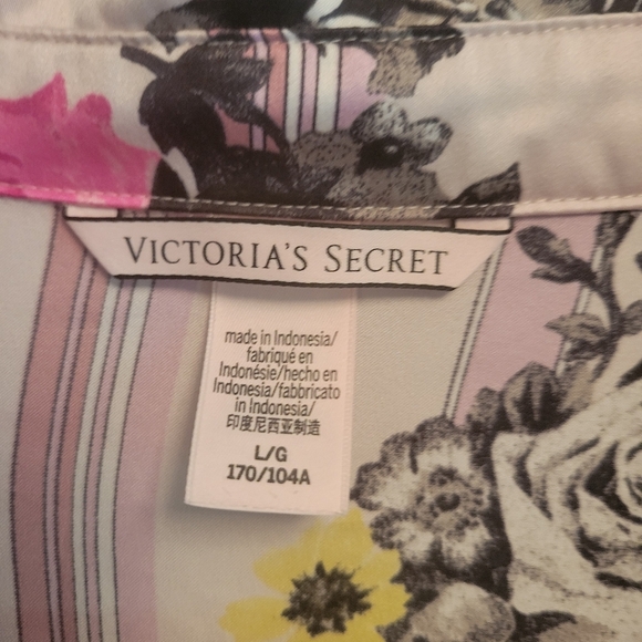 Victoria’s Secret Women’s Sleep Shirt Bundle Size Large Bee & Floral Print Print - Picture 7 of 11